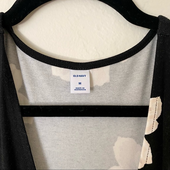 [ Sold ] Old Navy Floral Wrap Dress, Medium - Picture 6 of 8